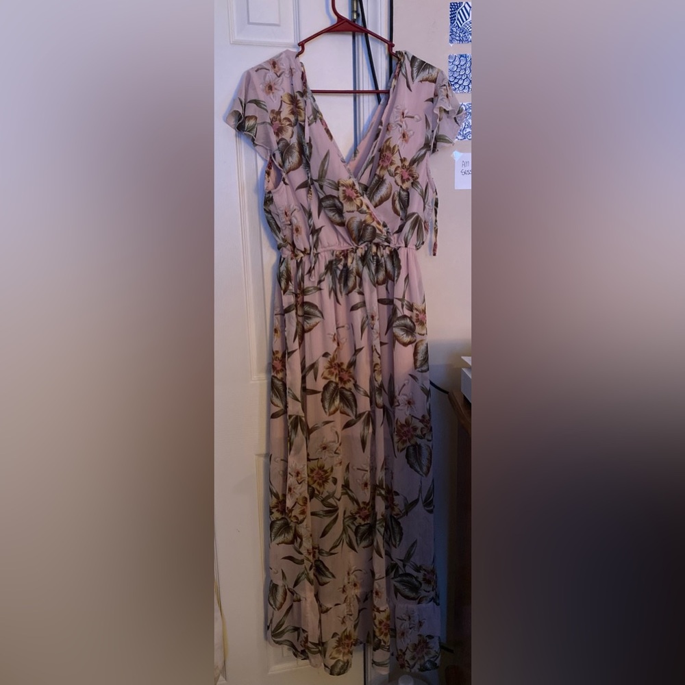 Band of Gypsies Pink Floral Maxi Dress - Picture 3 of 6